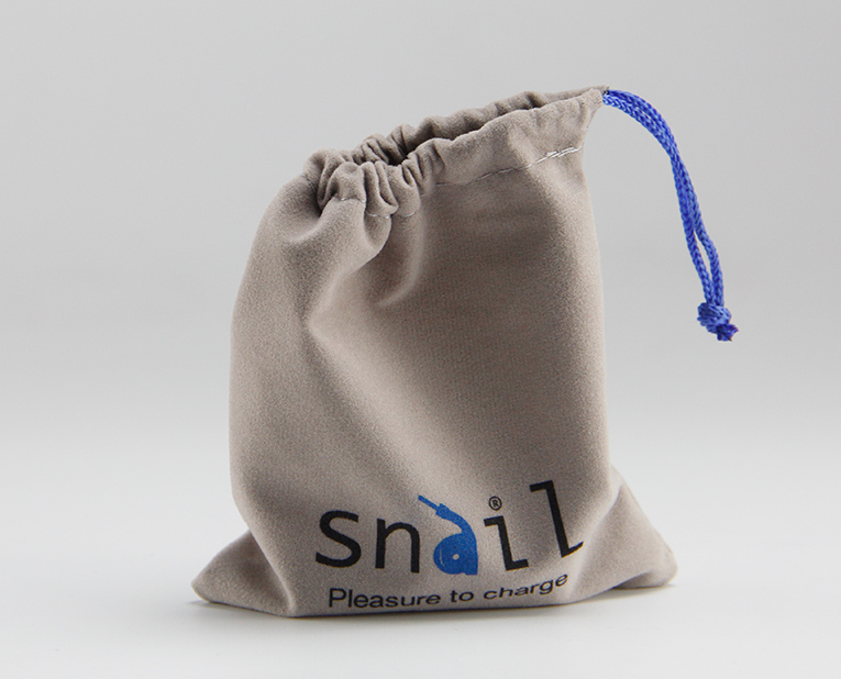 絨布袋定做-廣州駿業(yè)包裝實業(yè)有限公司 絨布袋定做