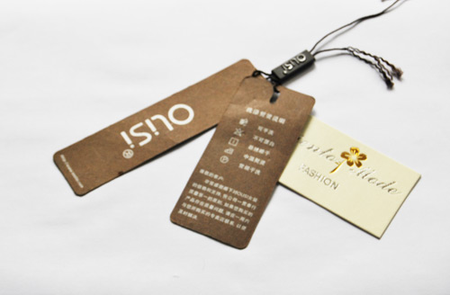 訂做服裝吊牌價(jià)格-廣州駿業(yè)包裝實(shí)業(yè)有限公司 訂做服裝吊牌價(jià)格