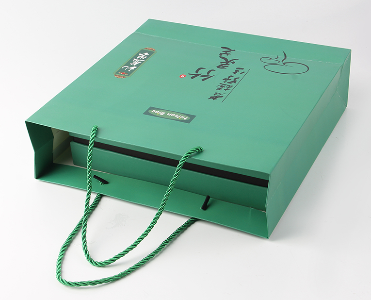 環(huán)保紙袋訂做是駿業(yè)包裝的專業(yè) 環(huán)保紙袋訂做是駿業(yè)包裝的專業(yè)