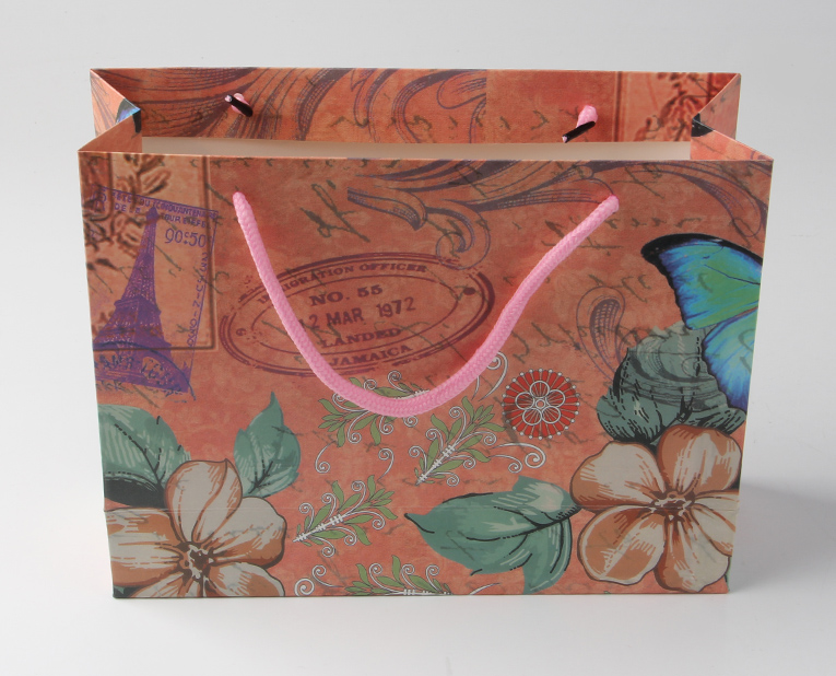 駿業(yè)包裝免費(fèi)香水紙袋定制紙袋設(shè)計 駿業(yè)包裝免費(fèi)香水紙袋定制紙袋設(shè)計