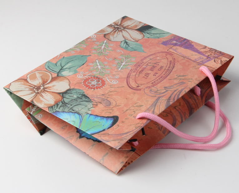 駿業(yè)包裝免費(fèi)香水紙袋定制紙袋設(shè)計 駿業(yè)包裝免費(fèi)香水紙袋定制紙袋設(shè)計