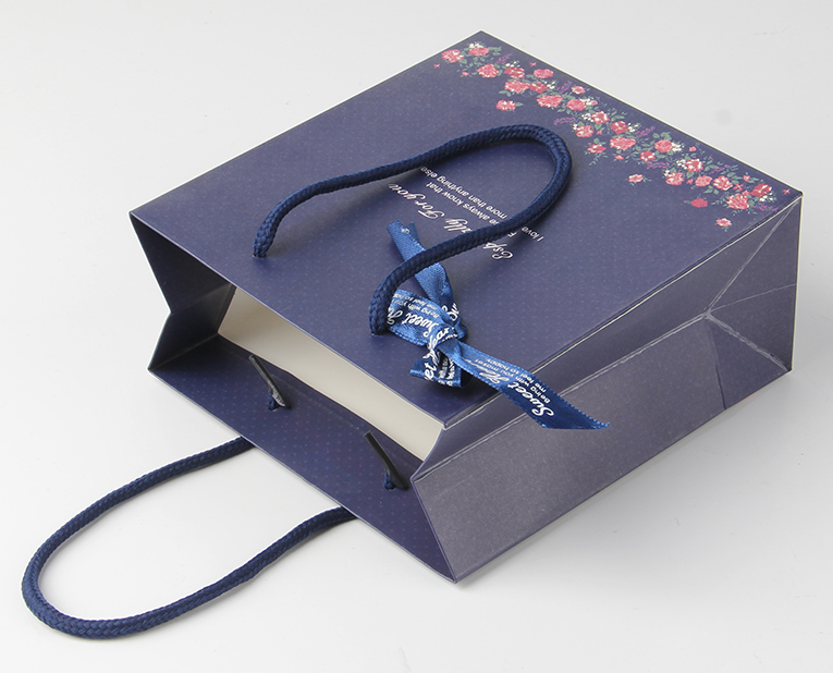 手表紙袋工廠對(duì)消費(fèi)者的了解定制合乎口味的紙袋 手表紙袋工廠對(duì)消費(fèi)者的了解定制合乎口味的紙袋