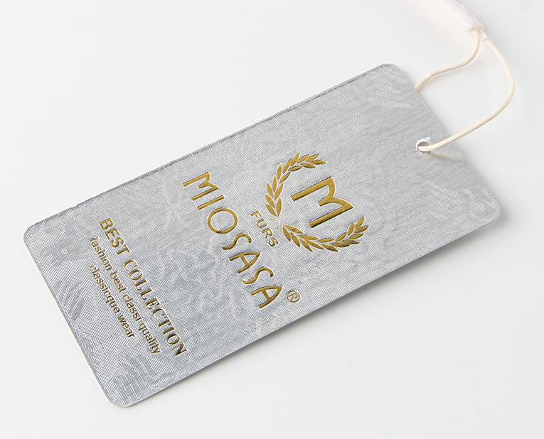 內(nèi)衣吊牌定做過(guò)程中，燙印不清晰不整齊的緣由