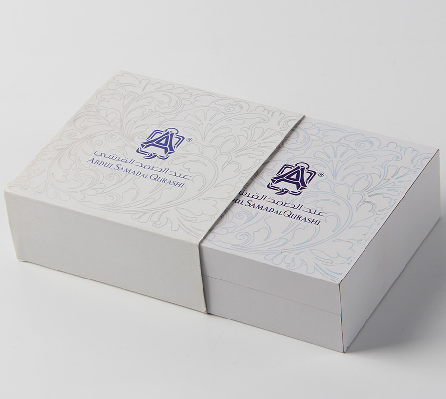 據(jù)襯衫禮品盒工廠研究，油墨的干燥方式能夠有效減少印制成本