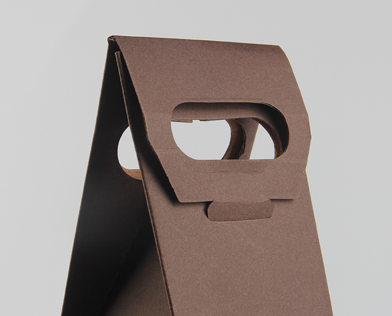 紅酒包裝盒生產(chǎn)廠家的膠輥是怎么避免擠壓性損耗的？