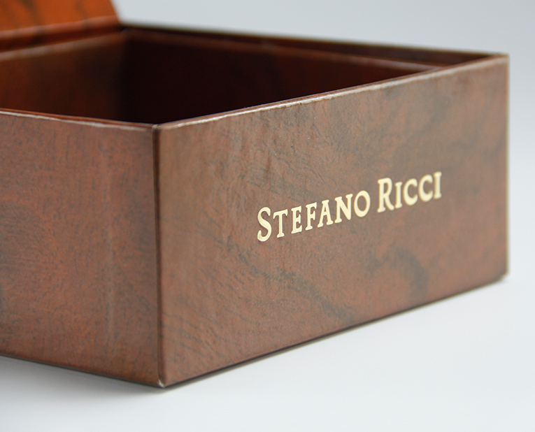 擔(dān)心定制的手環(huán)盒不能如期，被色帶不齊拖累？廠家需要這樣做！