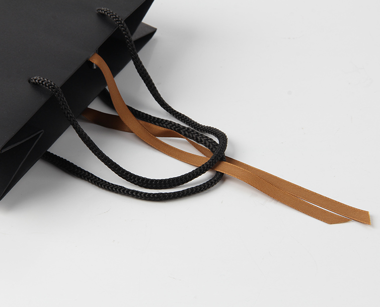 emmm，走入別工廠系列之&ldquo;保健品紙袋工廠的燙金之謎&rdquo;