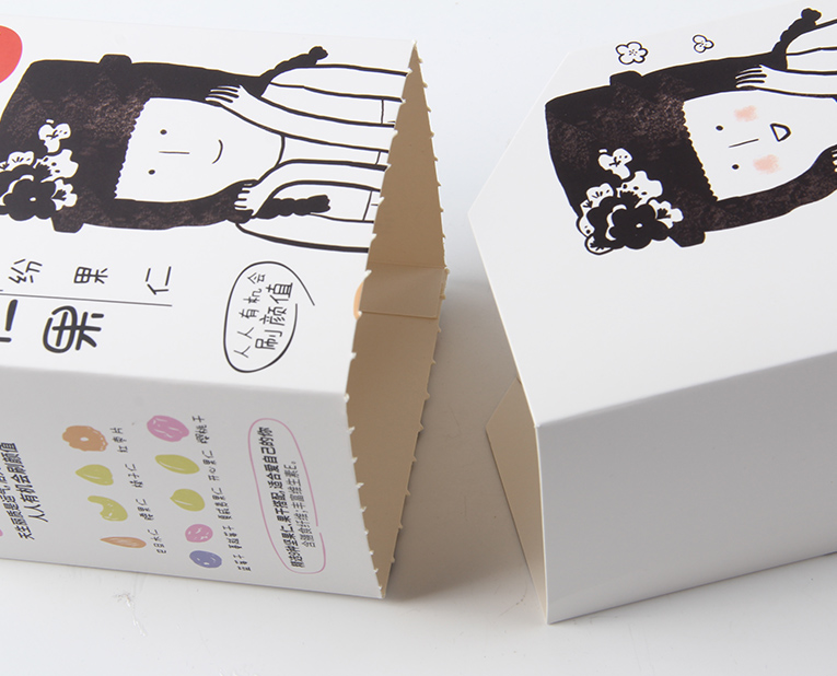 化妝品的盒子在訂制過(guò)程中保持顏色出眾的4個(gè)小細(xì)節(jié) 化妝品的盒子在訂制過(guò)程中保持顏色出眾的4個(gè)小細(xì)節(jié)