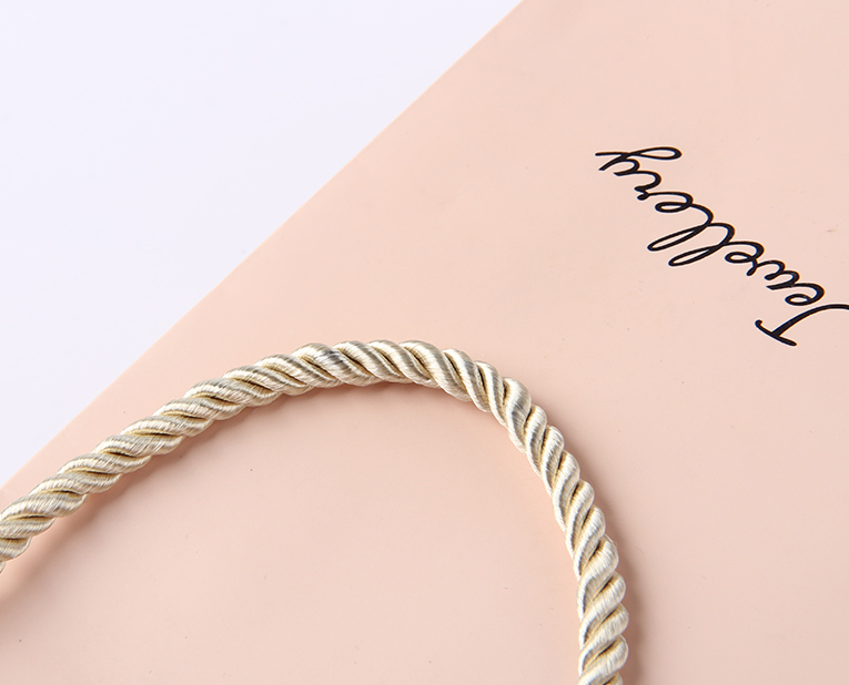 化妝品紙袋覆膜脫落？因為工廠忘記了這兩點