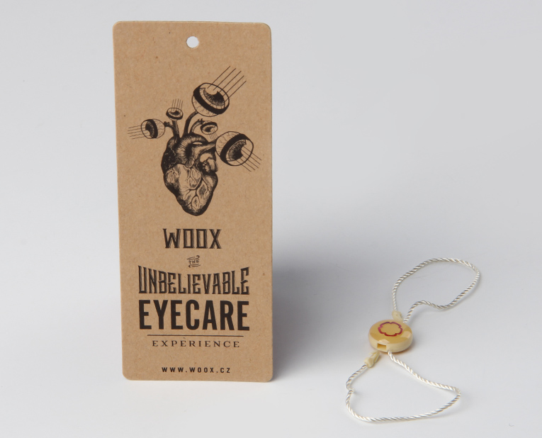 進(jìn)擊的film，服裝吊牌在訂制過程中的第二步