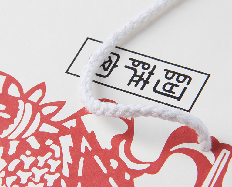 保健品的包裝袋工廠能不能解決金銀油墨脫落？別搞笑啦