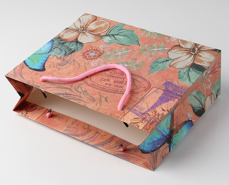 發(fā)改委實(shí)錘塑料垃圾，對(duì)化妝品禮品袋工廠來說，紙質(zhì)將取代