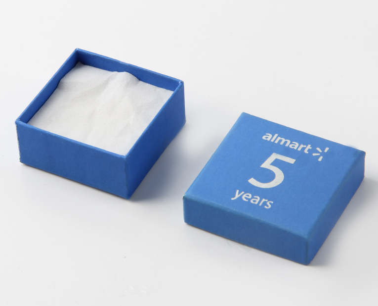 耳環(huán)的包裝盒如果在訂做時使用快速固著的油墨，效率1倍以上！