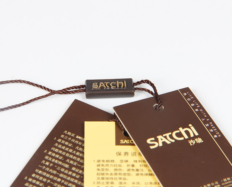 在服裝的紙牌定做過程中1個(gè)個(gè)環(huán)保新秀為何頻頻受挫？