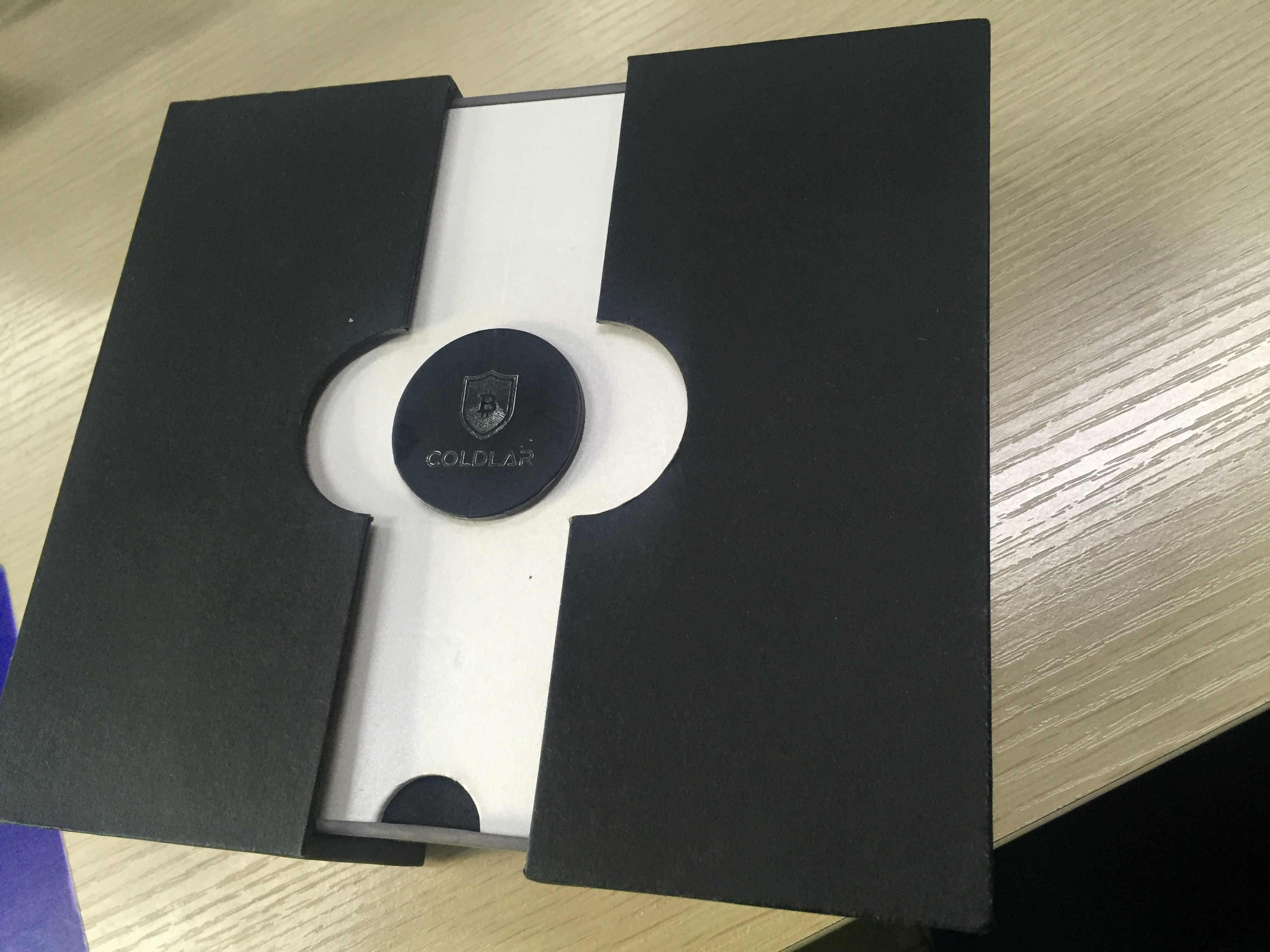 珠寶盒子廠家不說(shuō)，你可能永遠(yuǎn)不知道，潮濕還能讓你丟錢(qián)