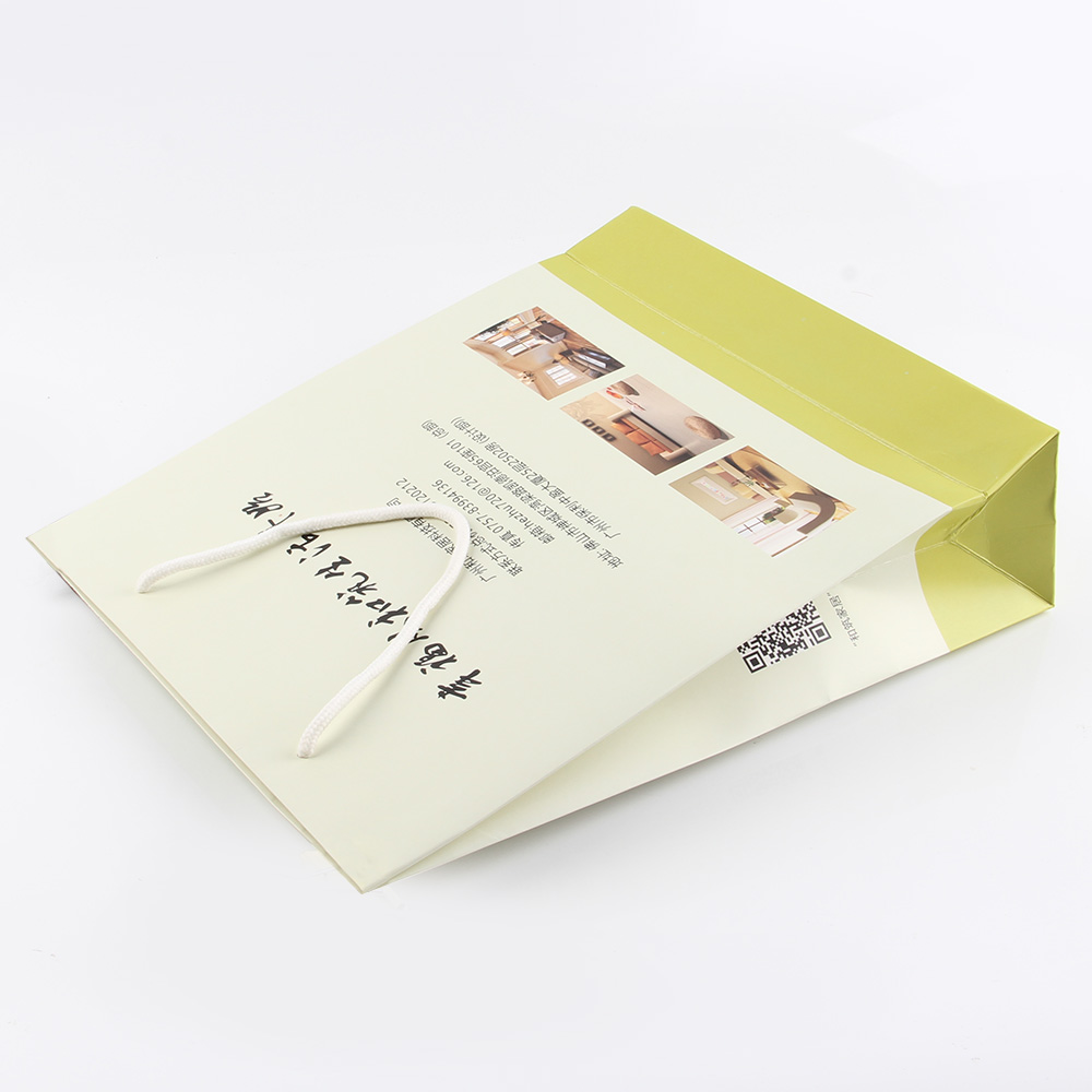 衣服紙袋工廠的業(yè)務(wù)同事，寫下了和客戶溝通的精髓