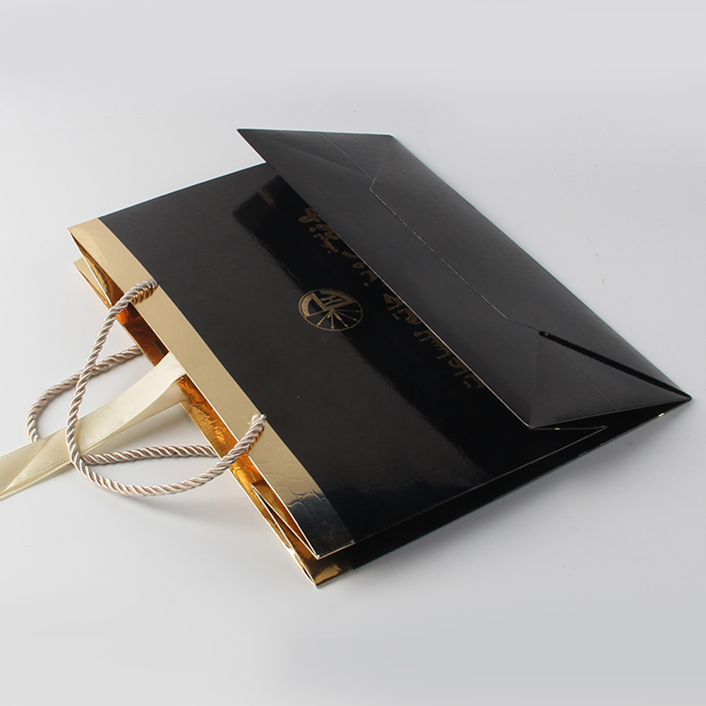 這個(gè)手提袋中間商皮一哈很開心，被教育了一番了吧