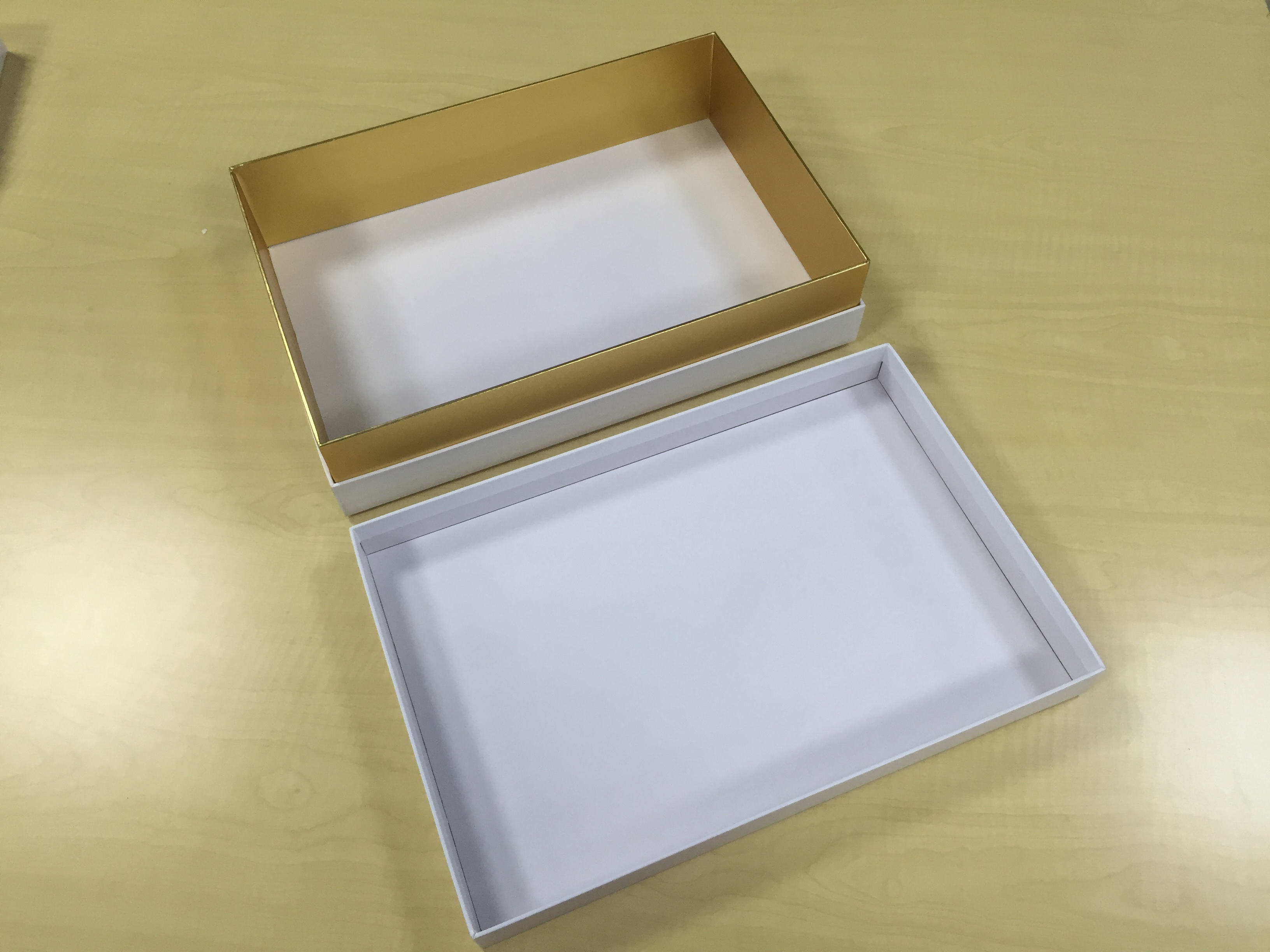 還有1個(gè)月就中秋了，找月餅禮品盒工廠按照這3點(diǎn)可能還來(lái)得及