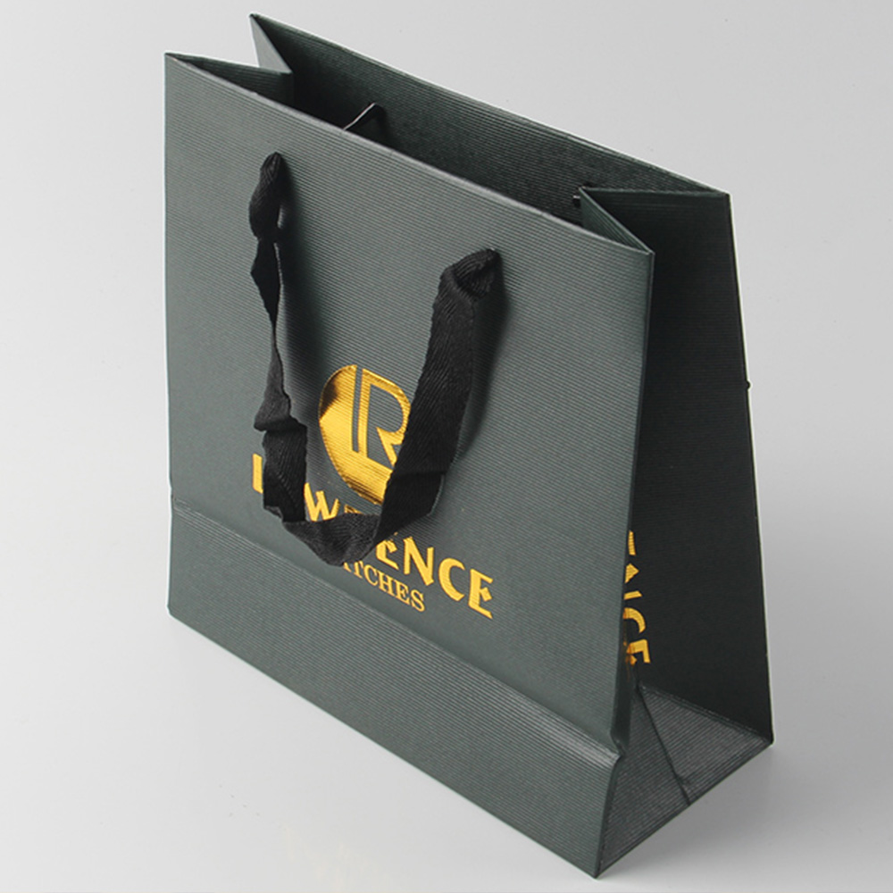 你所不知的相機(jī)手提袋定做過(guò)程中雞眼的學(xué)問(wèn) 你所不知的相機(jī)手提袋定做過(guò)程中雞眼的學(xué)問(wèn)