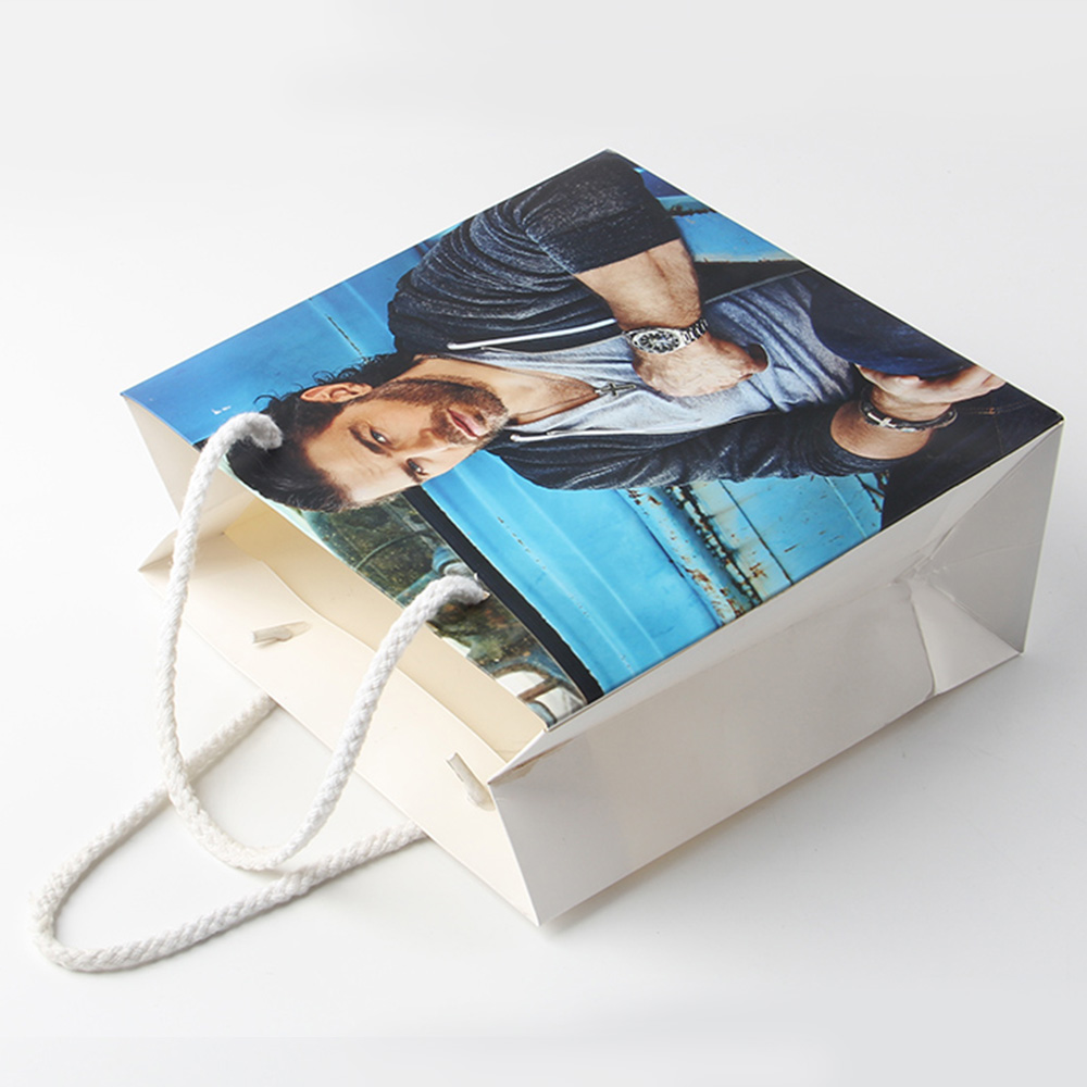 相機紙袋在定做的過程中，縈繞在雞眼身邊的兩個小知識