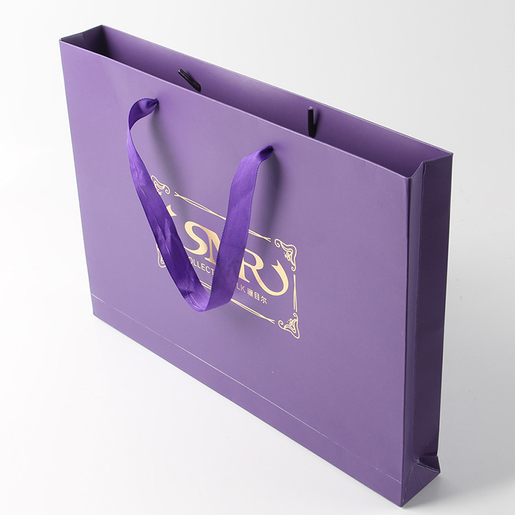 香水的禮品袋如果做超窄的訂制款式，千萬要注意這個細(xì)節(jié)