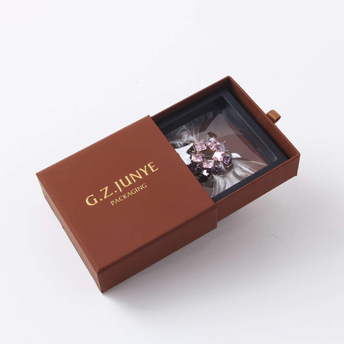 包裝盒色彩設(shè)計(jì)都是什么為主導(dǎo)的？